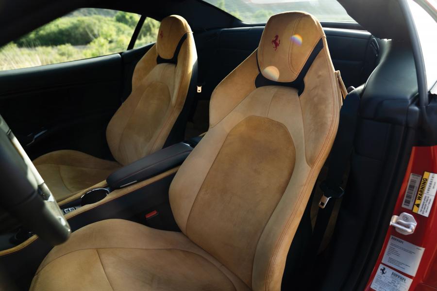 Интерьер Ferrari California T The Readhead (227523) 2017 года  (фото 23 из 23)